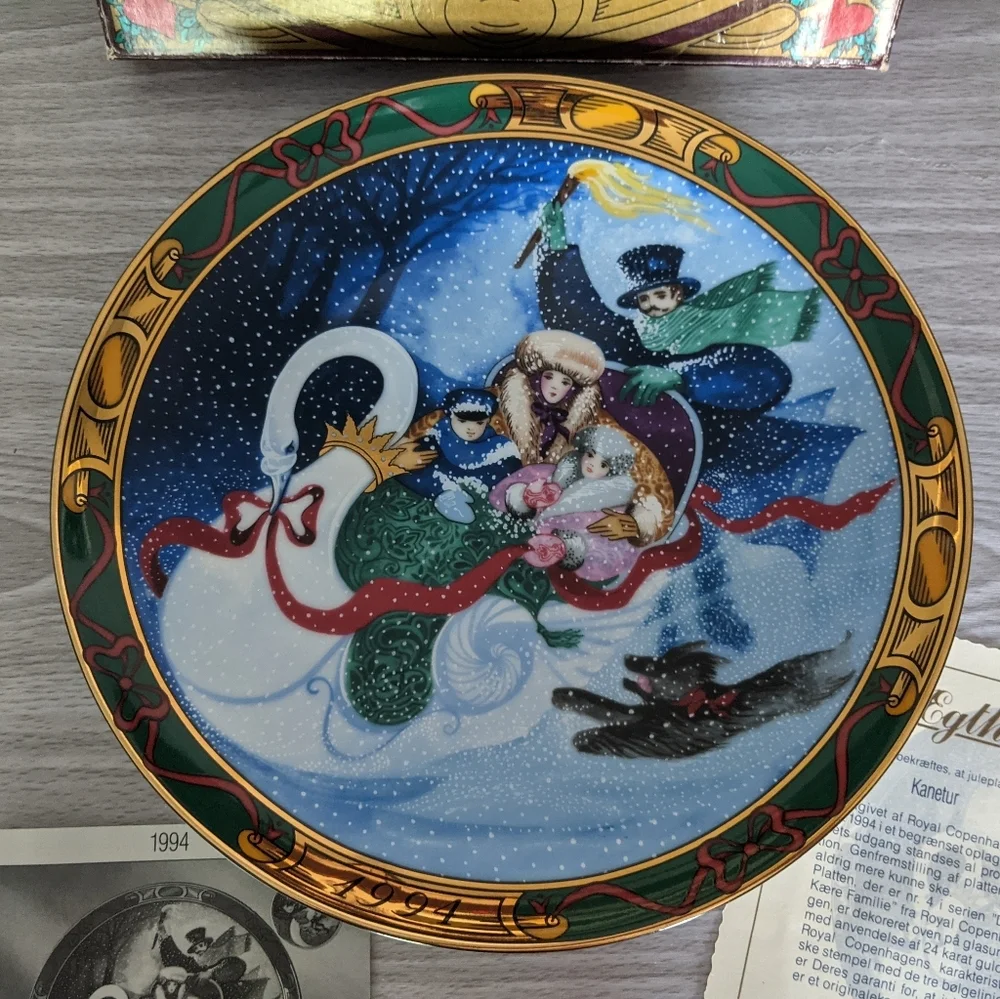 Royal Copenhagen 1994 The Sleigh Ride Plate